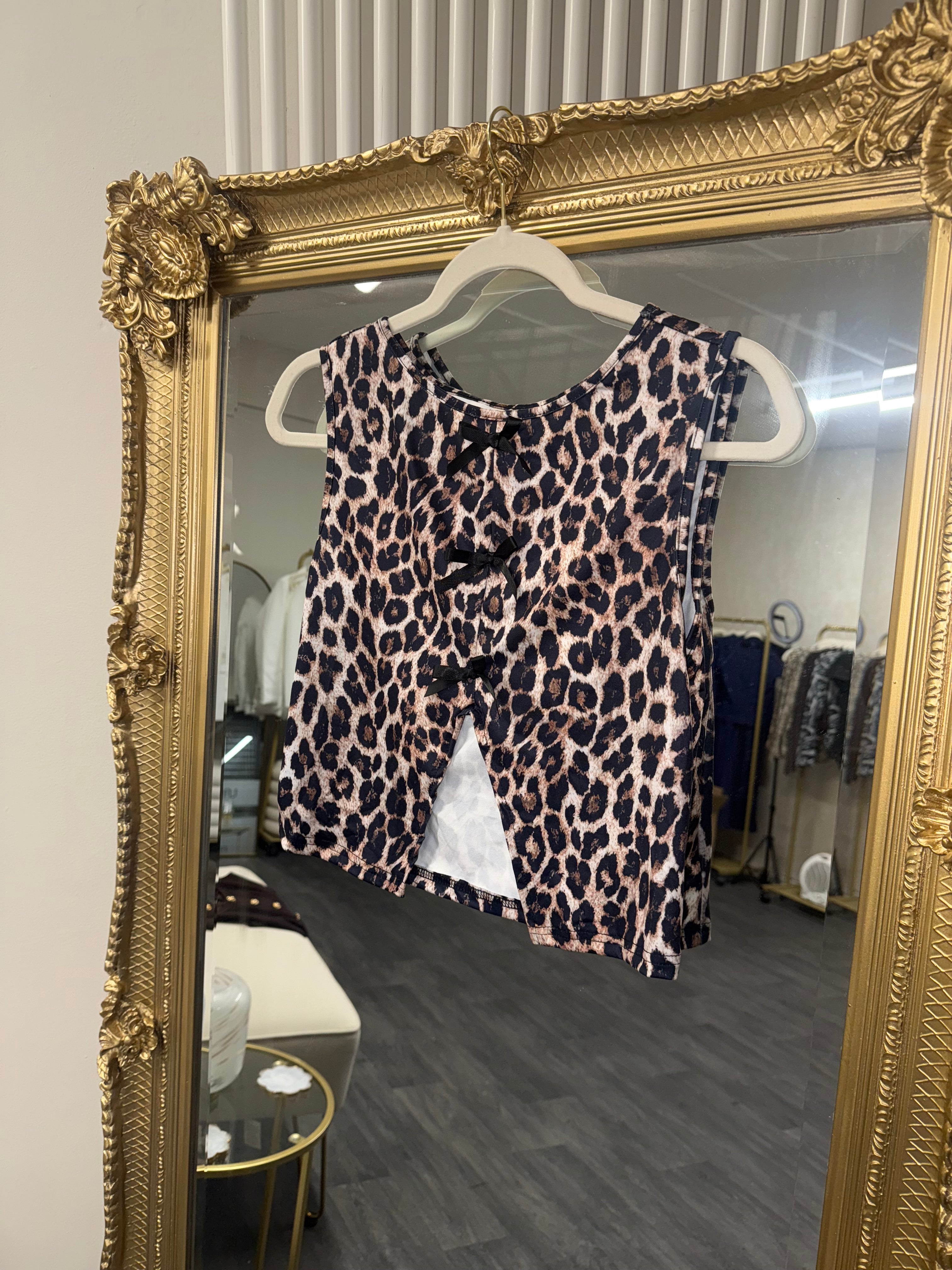 CASUAL LEOPARD PRINT BOW DECOR SLIT CAMISOLE TOP