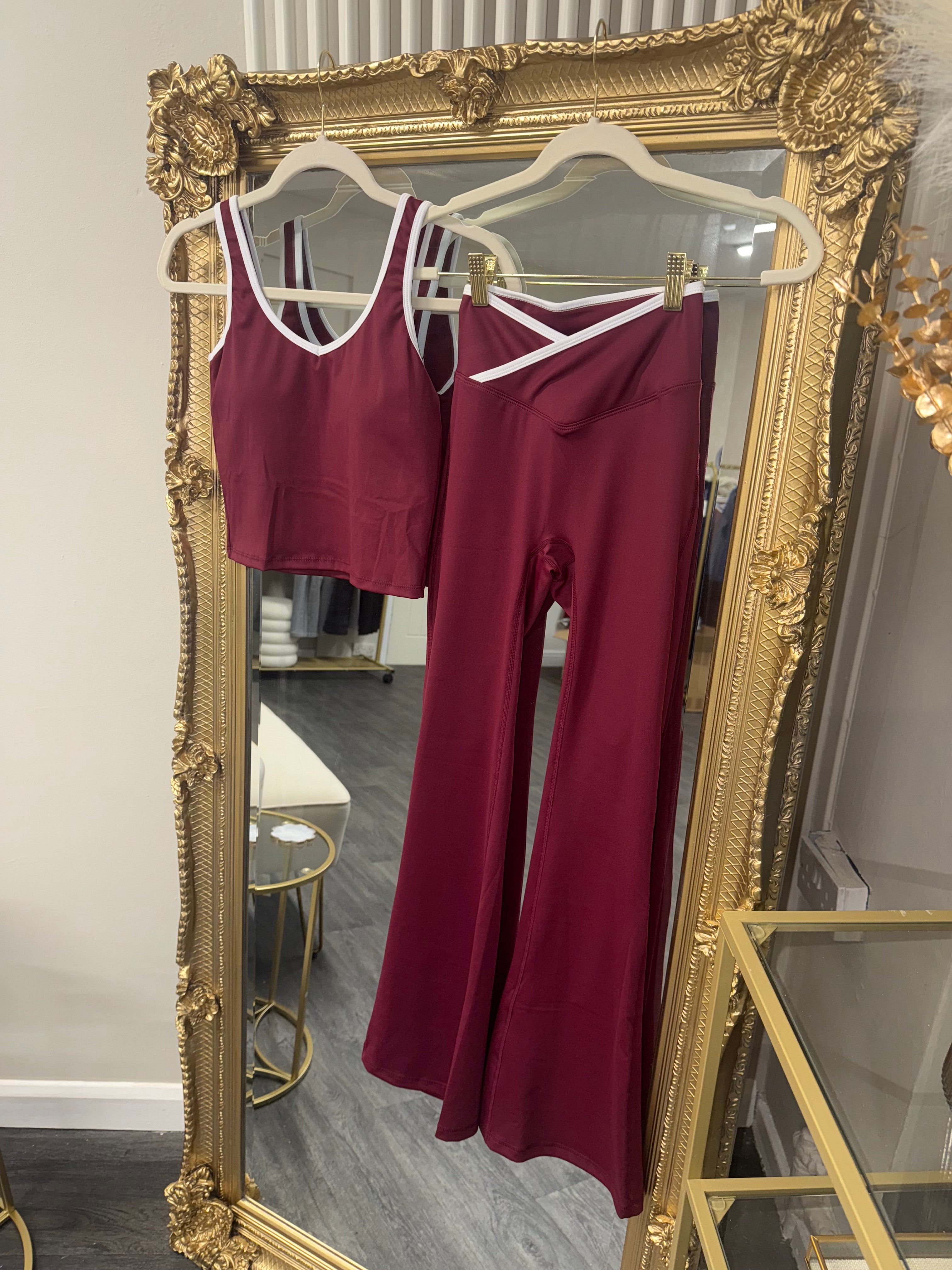 CONTRAST EDGE PADDED BRALET AND FLARED TROUSER GYM SET - BURGUNDY